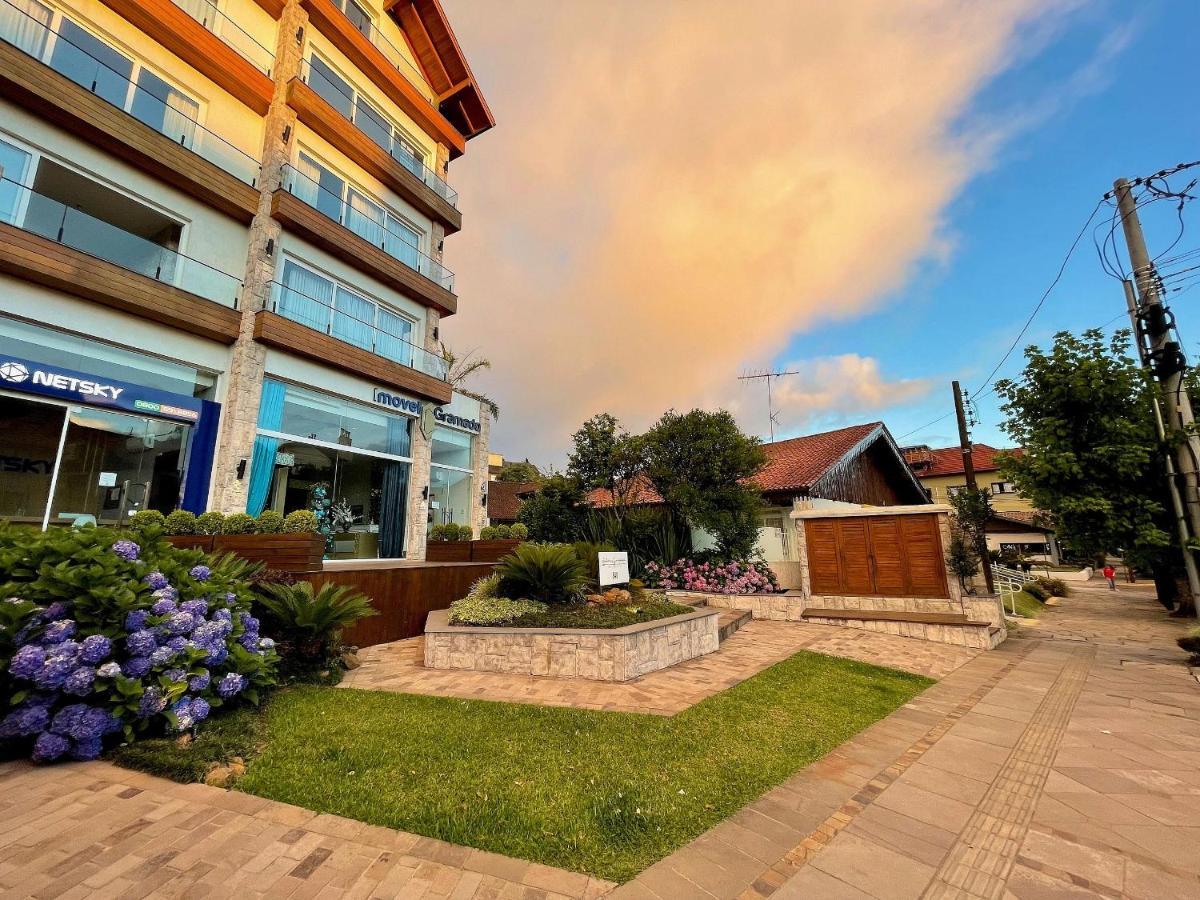 Apartamentos Solar Da Garibaldi Centro By Achei Грамаду Екстериор снимка